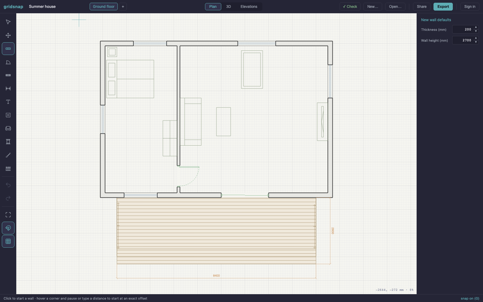 The same deck in the 2D plan: decking boards, step nosings along the outer edge, railing posts on the sides, and exact dimensions of 8400 by 2800 millimetres